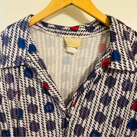 Lady Winston New York 1970s Vintage V-neck 3/4 Sleeve Blouse Geometric Design. - Picture 5 of 10